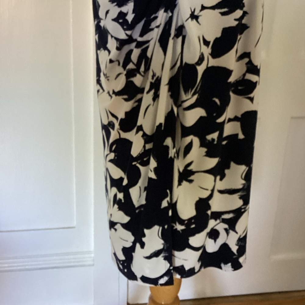 Lauren Ralph Lauren Black and White elegant with shoulder padding - Picture 4 of 5